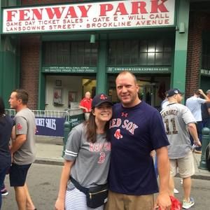 Meet your Posher, Whitney